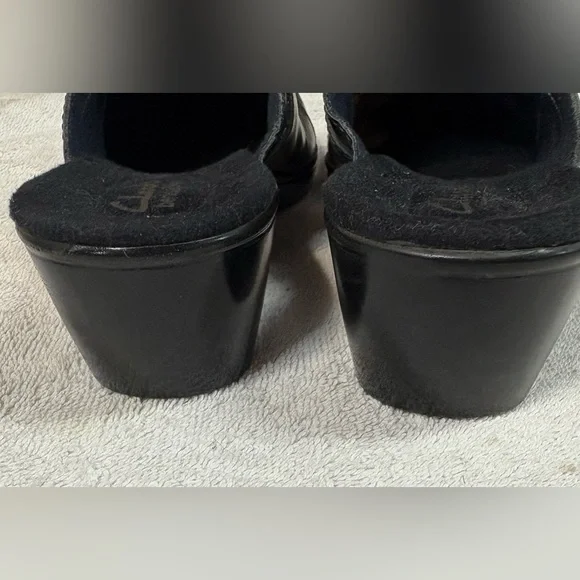 Clark’s Bendables Women’s Dark Grey Slip On Leather Clogs Size 8 - Picture 3 of 7